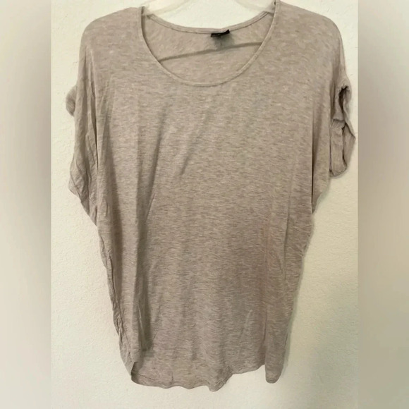 Active Ladies tan short sleeve top size S - Picture 1 of 3